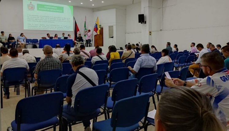 A pesar de que los problemas persisten en la entrega de medicamentos, en la programación de citas con especialistas y en la atención inmediata en zonas apartadas, se espera que en las próximas semanas el nuevo modelo esté operando al 100%. / Fotos: Cortesía / La Opinión  