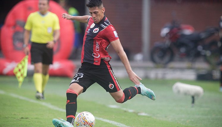Mauricio Duarte, lateral izquierdo del Cúcuta Deportivo 202