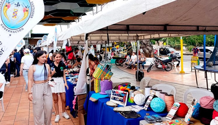 Instaron a la comunidad a apoyar el talento local./ Foto Cortesía