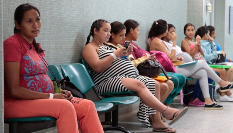 El informe reveló que más de 30.000 mujeres estaban y están en estado de embarazo, siendo 3.364 niñas y adolescentes entre los 8 y 17 años. / Foto archivo La Opinión