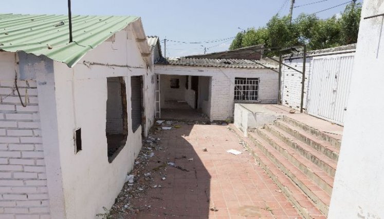 El colegio lleva deshabitado desde 2012. 