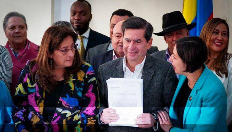 La iniciativa consagra la existencia de jueces y magistrados dedicados exclusivamente a resolver los conflictos agrarios en todo el territorio nacional