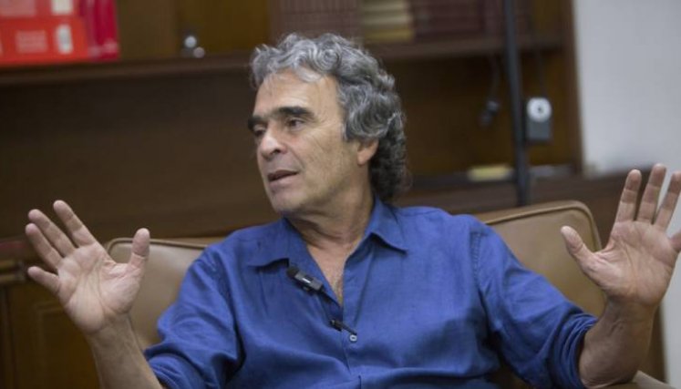 Sergio Fajardo no destapa aún su eventual candidatura presidencial. /Foto Juan Pablo Cohen-La Opinión