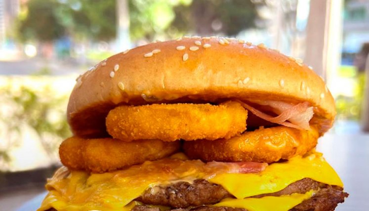 Este lanzamiento refleja no solo el compromiso de Burger King con la calidad e innovación, sino también su dedicación a adaptarse a los gustos y necesidades de los colombianos. 