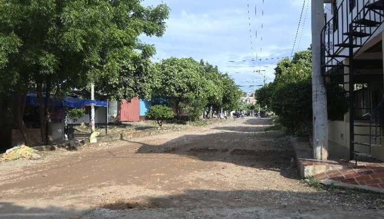 El estado de las calles afecta la movilidad en Niña Ceci. / Foto: Archivo.