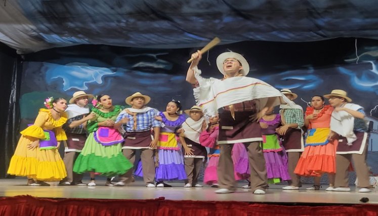Los artistas universitarios se dieron cita en el Instituto de Cultura y Bellas Artes de Ocaña para expresar las manifestaciones de los pueblos./ Foto: Cortesía