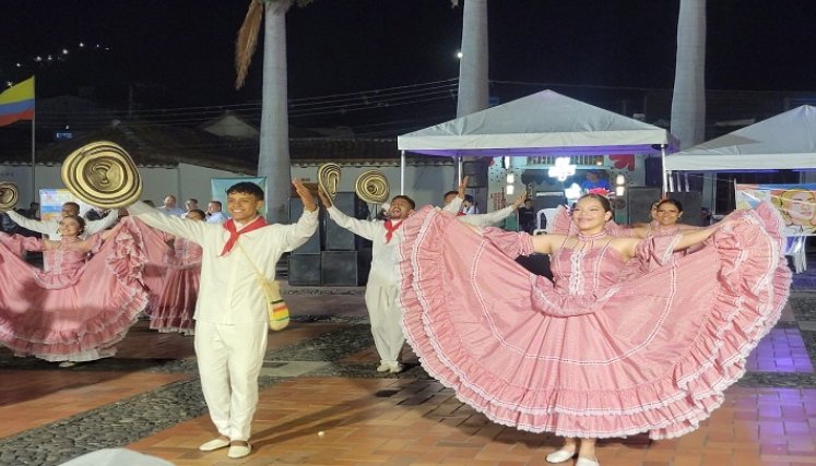 Los artistas universitarios se dieron cita en el Instituto de Cultura y Bellas Artes de Ocaña para expresar las manifestaciones de los pueblos./ Foto: Cortesía