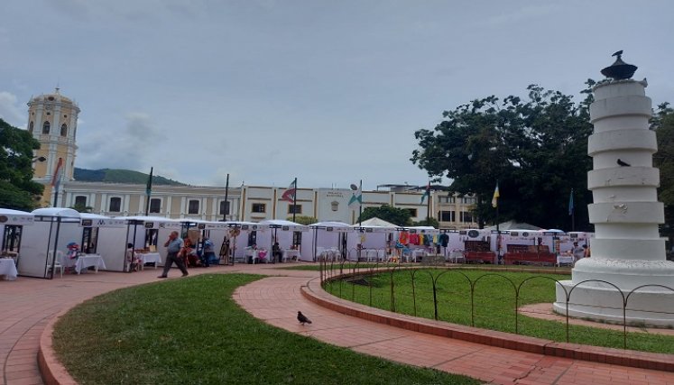 El Servicio Nacional de Aprendizaje, SENA, apoya a las víctimas de la violencia a través de los emprendimientos../ Foto: Javier Sarabia/La Opinión