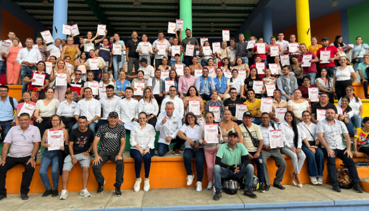 90 familias ya han recibido el título de sus propiedades, el objetivo de la administración es completar los 3.000 a 2027.