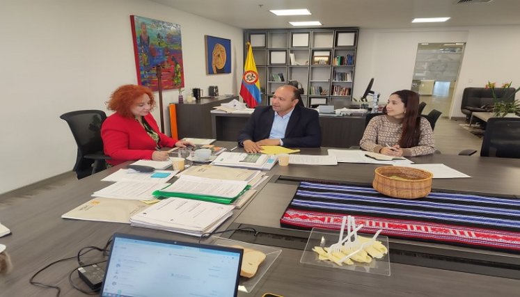 El presidente de la Asociación de Municipios adelanta las gestiones en la capital de la República para la reparación colectiva a las víctimas de la violencia./Foto: Cortesía / La Opinión