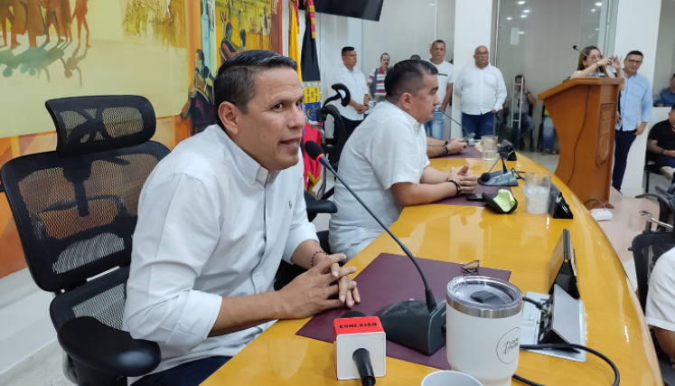 Alcalde Jorge Acevedo agradeció  espaldo del Concejo 