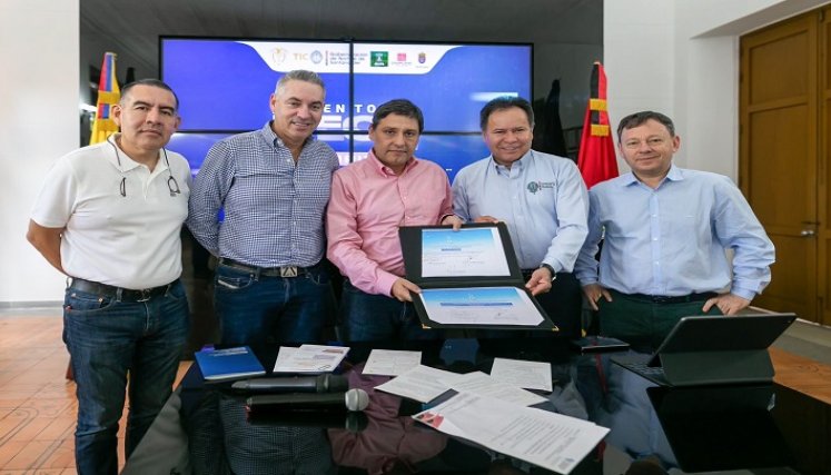 Desde la administración del municipio de Ocaña pidieron al ministro cerrar las brechas en materia de tecnologías que tienen en el Catatumbo. /Fotos: Cortesía / La Opinión