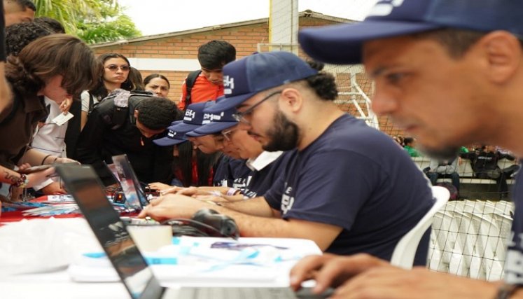 Desde la administración del municipio de Ocaña pidieron al ministro cerrar las brechas en materia de tecnologías que tienen en el Catatumbo. /Fotos: Cortesía / La Opinión