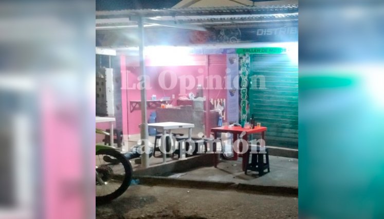 La víctima llevaba apenas un mes de haber arrendado el local para empezar su negocio. 
