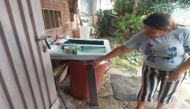 Moradores del barrio Polaco II temen una tragedia ante el movimiento de tierra hace tres años y no aparecen los responsables.