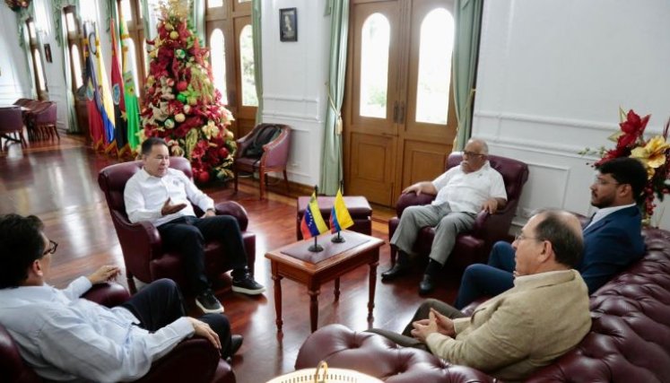 El gobernador William Villamizar recibió a los viceministros en la Cúpula Chata y también participó en el encuentro. / Foto: Cortesía / La Opinión 