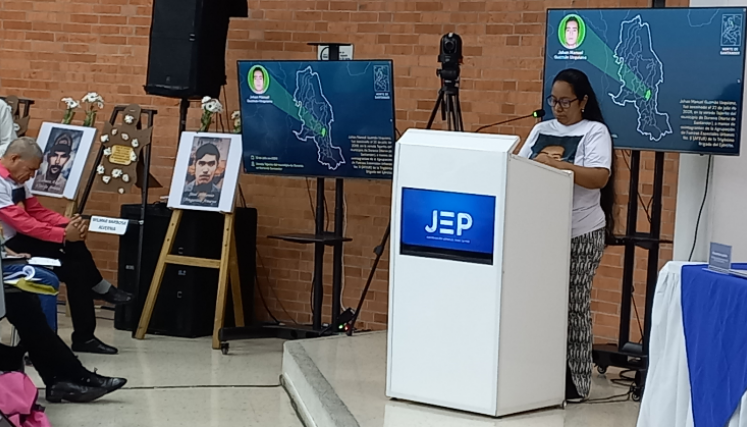 Luz María Usquiano Rivera, madre de Johan Manuel, asesinado en Durania, el 22 de julio de 2008.