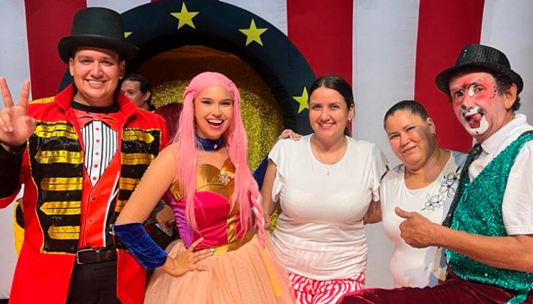 Torombolo y su familia, un quinteto que hace reír a Cúcuta