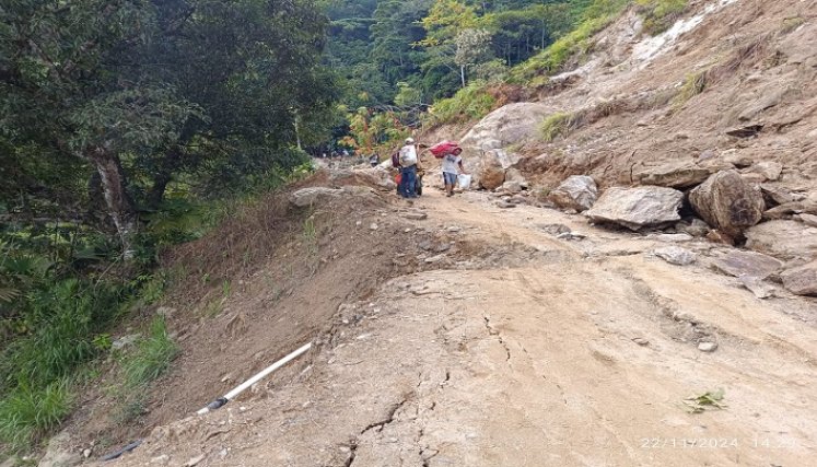 Una emergencia vial se registra en la zona del Catatumbo ante los torrenciales aguaceros.