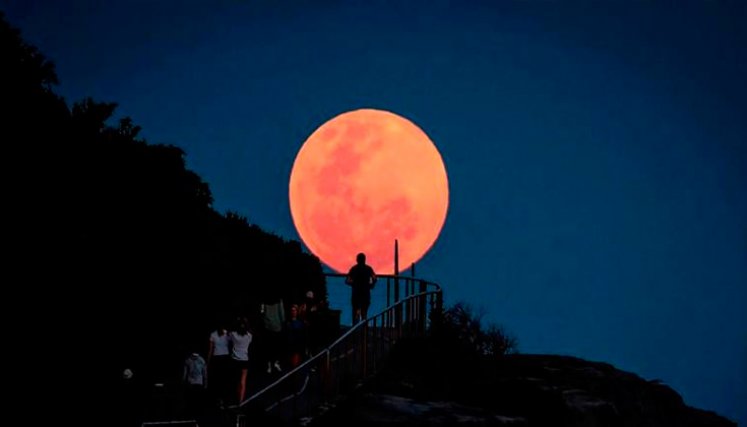Luna de Castor en Colombia: fecha, hora y consejos para ver la última superluna del año