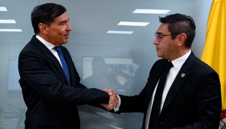 Álvaro Hernán nuevo presidente del CNE