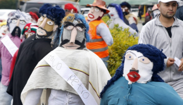En los pueblos de la Provincia de Ocaña sigue viva la tradición de los 'año viejo'.