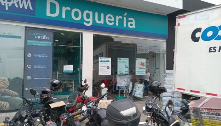 Droguería Cafam, en el barrio Los Caobos/La Opinión