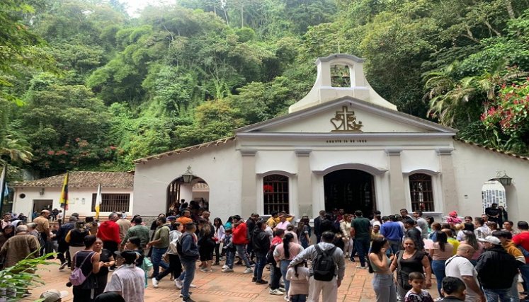 Ruta de la fe y la espiritualidad hacia el santuario Agua de la Virgen de Ocaña.