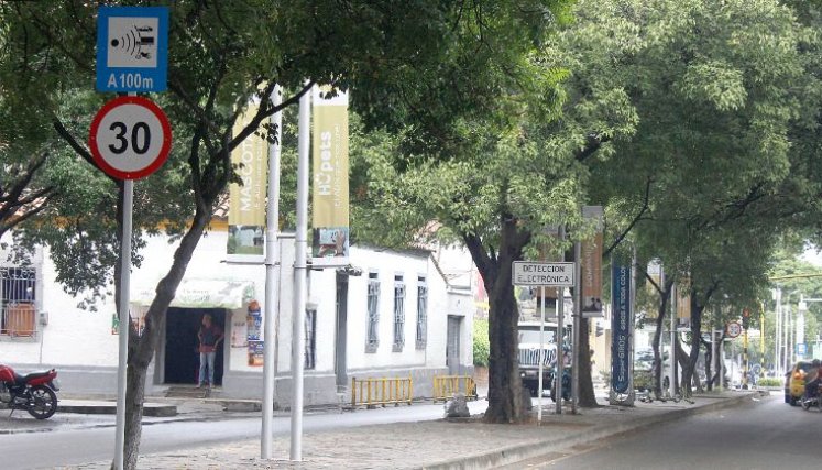 Cúcuta comenzó con la modernización de las señales de tránsito