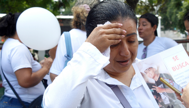 Zoraida Martínez pidió ayuda para localizar a su hijo, el auxiliar de policía desaparecido desde el dos de enero.