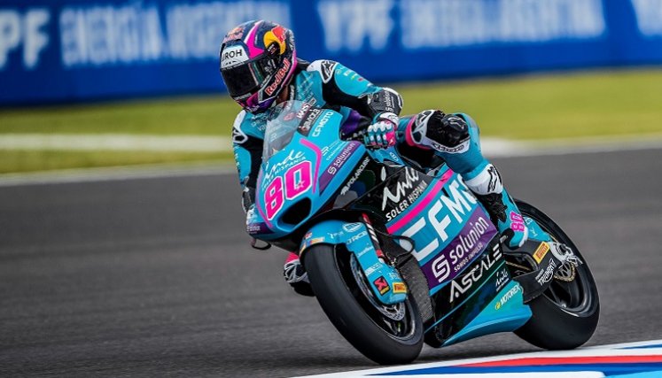 David Alonso se alista para su tercera carrera.