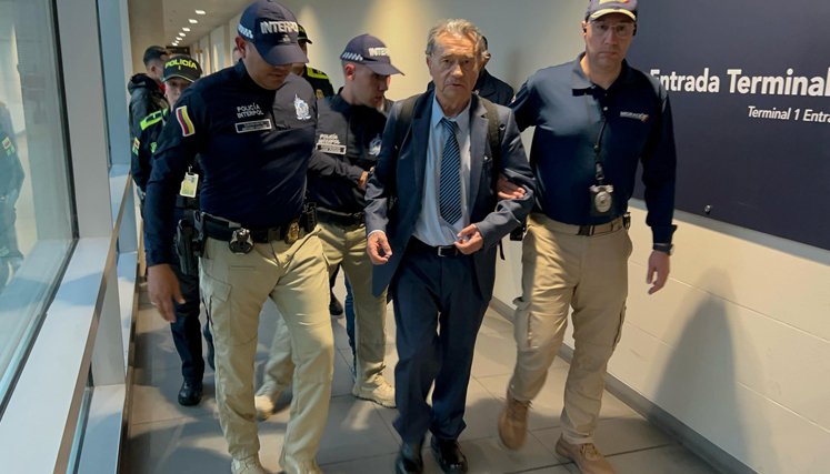 Carlos Ledher. 