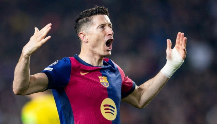 Robert Lewandowsky anotó un doblete en el triunfo de su club.