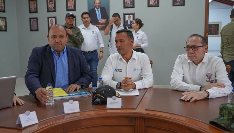 El ministro de Defensa visita a Ocaña para coordinar planes de la recuperación de los territorios y garantizar un retorno seguro.