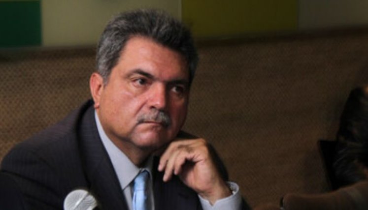 PLINIO OLANO BECERRA