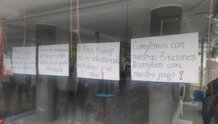 Parálisis total existe en la universidad Francisco de Paula Santander, seccional Ocaña debido al inconformismo de la comunidad estudiantil.