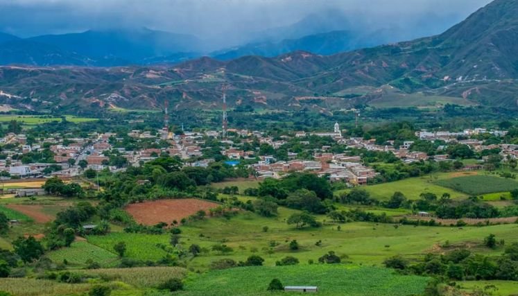 Una polémica se ha generado en el municipio de Ábrego en torno a la exclusión de los niños del sector rural del transporte escolar.