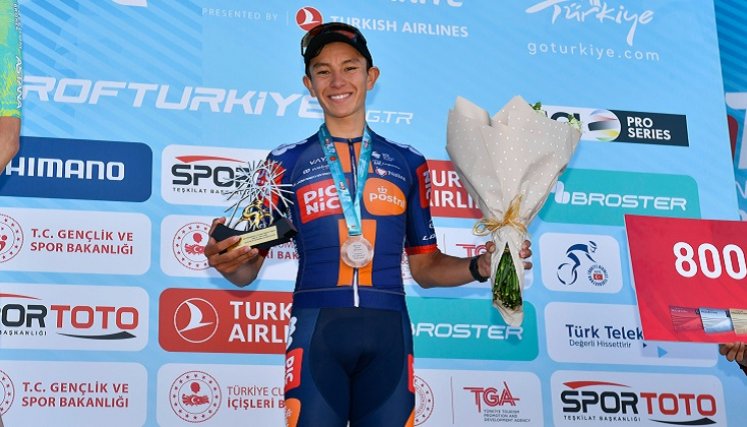 El joven ciclista cafetero fue la revelación en la competencia.