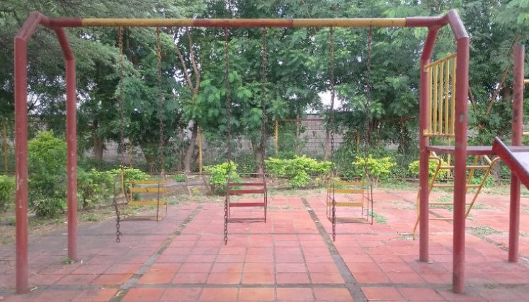PARQUES-EL PÓRTICO.