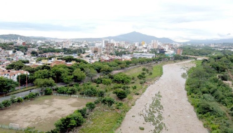 Río Pamplonita en su paso por Cúcuta, a lo largo de El Malecón./Foto Carlos Ramírez