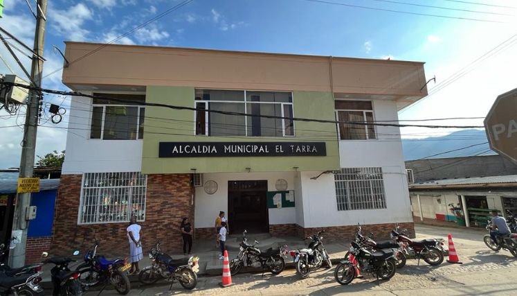 En El Tarra avanzan los trámites para la instalación de las aulas modulares para promover la educación superior.