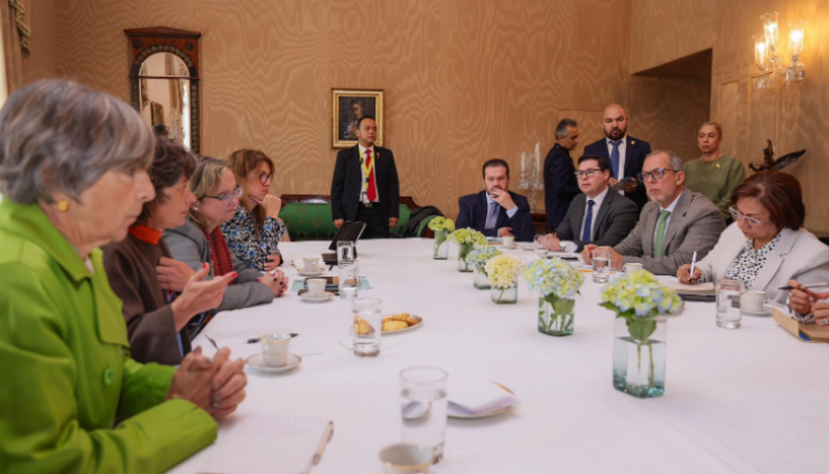 reunión clave con Portugal