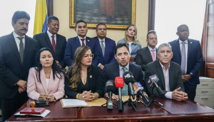 Bancada de Cambio Radical.