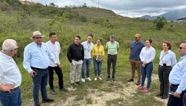 Un lote aledaño a la Normal Superior materia de discordia.