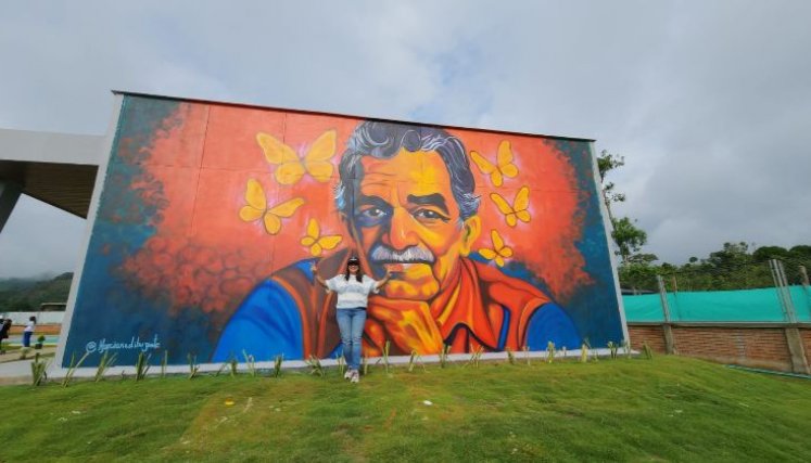 4.5 metros mide el mural de Gabriel García Márquez.