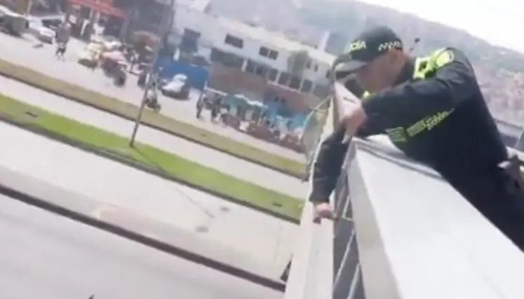 Polícia-rescate.
