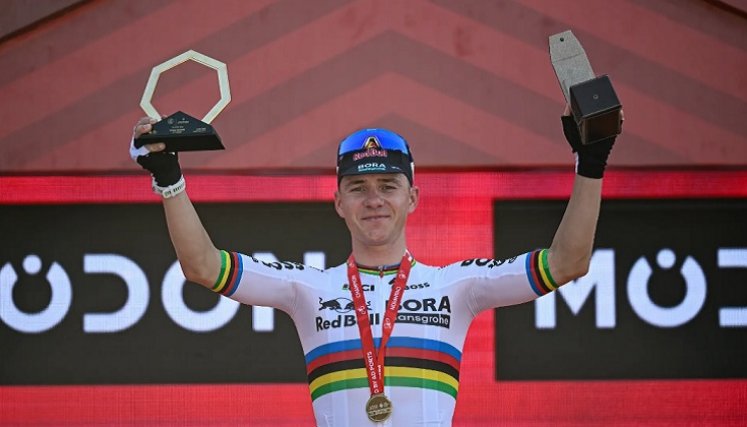 El belga Remco Evenepoel dictó cátedra en la contrarreloj del UAE Tour 2026.