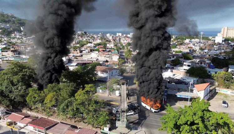OPERACIÓN CONTRA 'EL MENCHO' DEJA AL MENOS 26 MUERTOS EN JALISCO