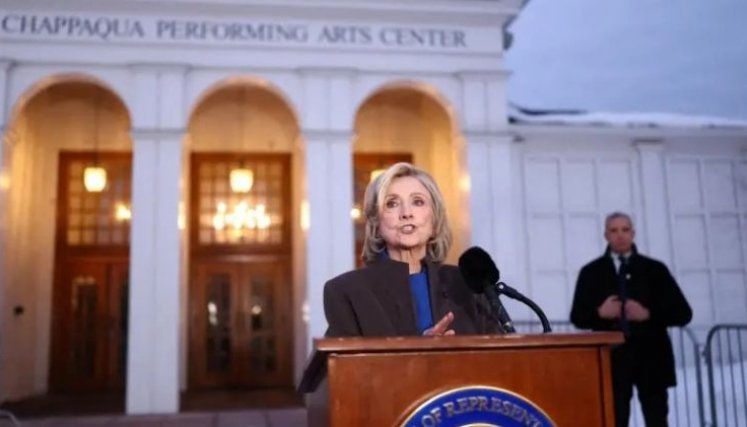 HILARY CLINTON 