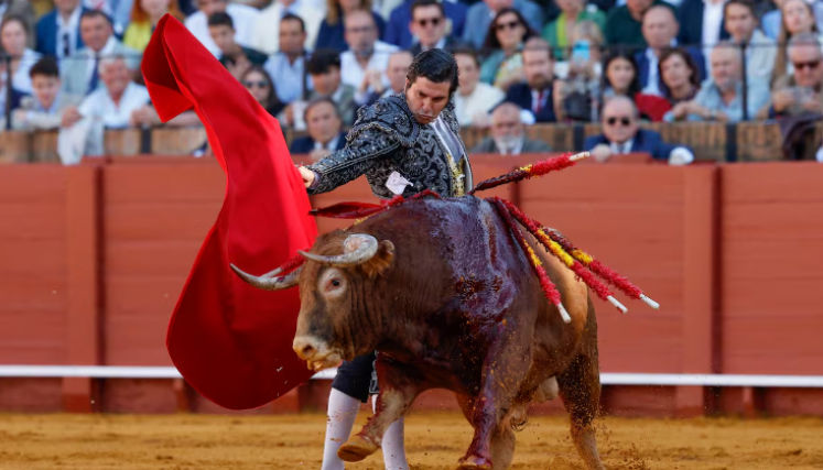 Corrida de toros.png